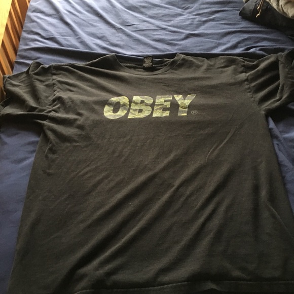 Black/ camo tee - Picture 1 of 1